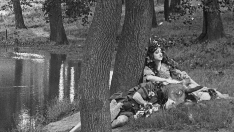 Play On! Shakespeare in Silent Film